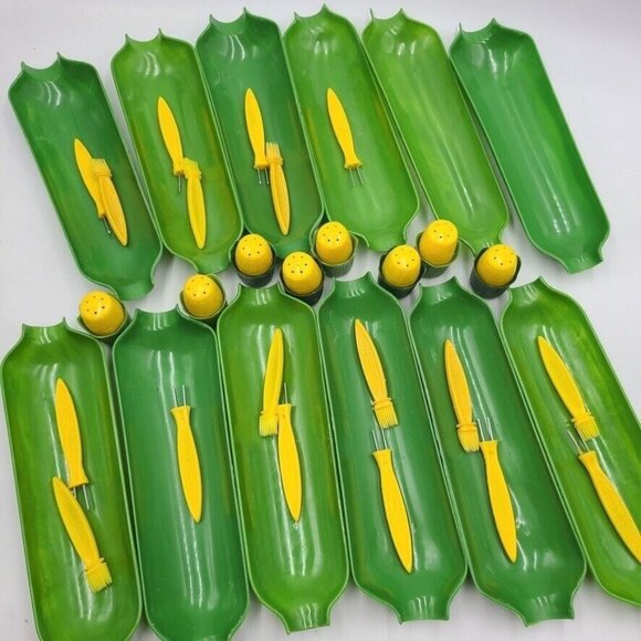 Vintage Green Corn Cob Holder Plates Salt Pepper Skewers Butter Spread Lot 38 - Picture 2 of 10